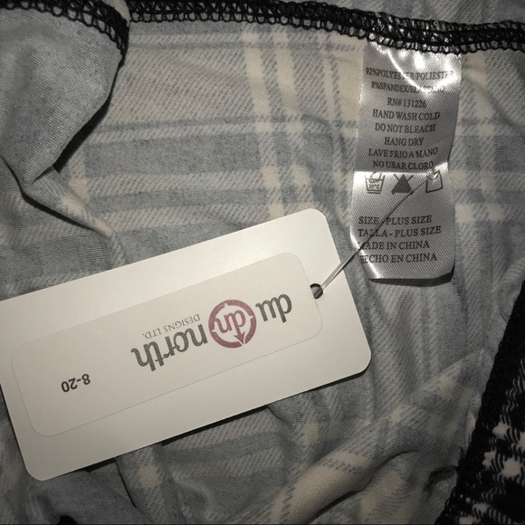 🚫SOLD🚫 Du North Curvy Black White Plaid Leggings - Picture 5 of 5